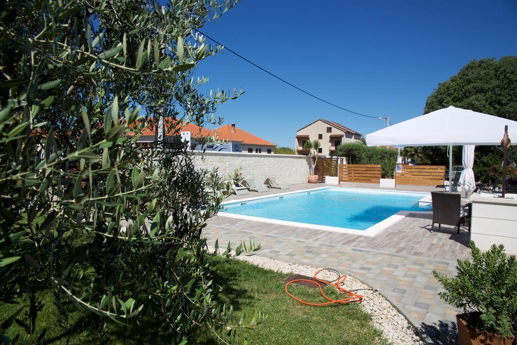 Antonija Apartments With Pool Біоград-на-Мору Екстер'єр фото